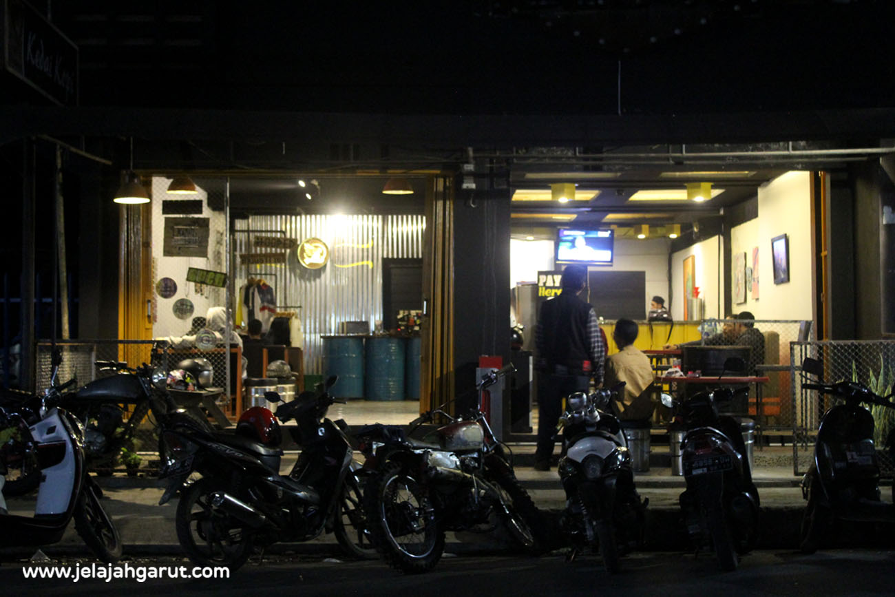  Dapur Beusi Transformasi Food Truck Menjadi Sebuah Kafe Unik